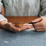 Чайное ситечко из серебра 24 карата с позолотой, филигранью и эмалью | Изготовлено вручную из серебра 999 пробы с ручкой из черного дерева