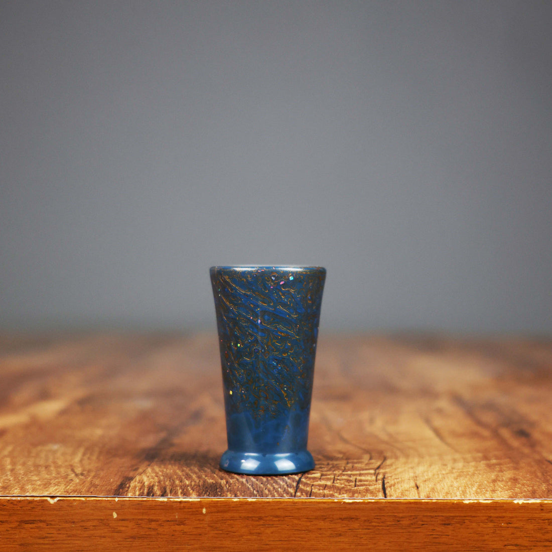 Лакированная чаша для сакэ ручной работы с подкладкой из стерлингового серебра 999 пробы | Серебро с деревянным покрытием